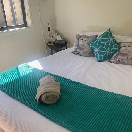 Manhattan B&B Guest Rooms North Lakes Dış mekan fotoğraf